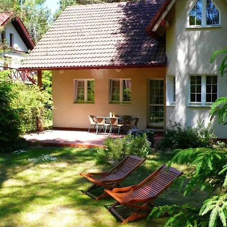 Villa Lesna *